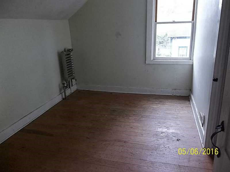 9 Bianco Ct Providence, RI 02909