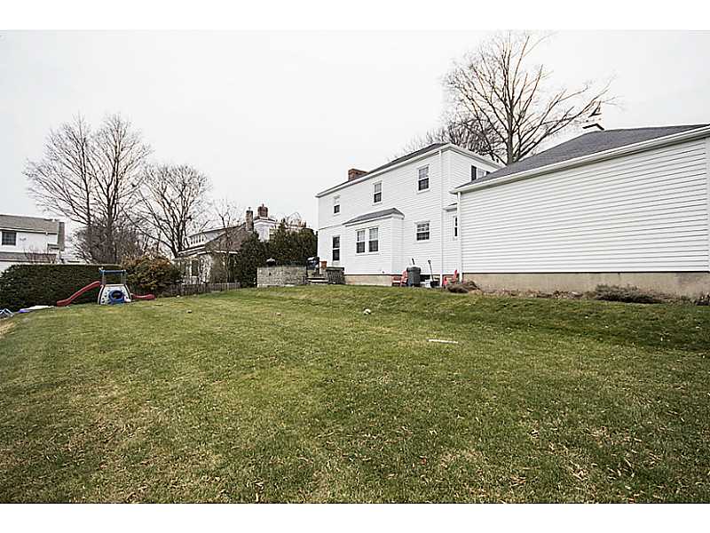 122 Olney Ave