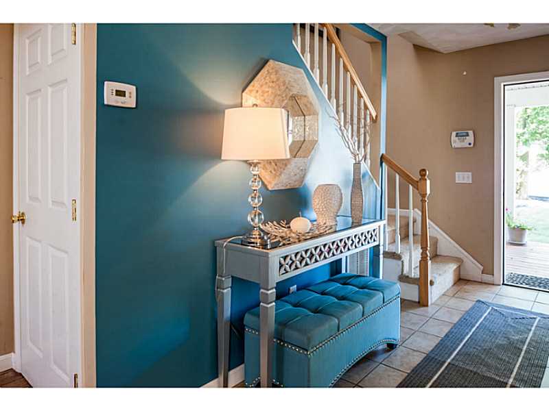 12 Layton St