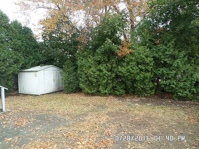 10 Pine St