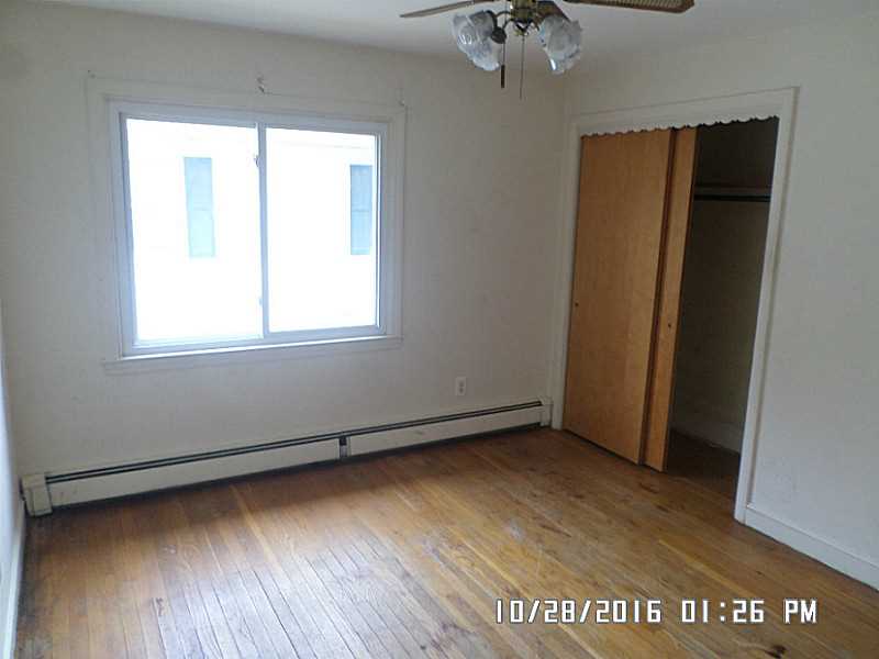 10 Pine St