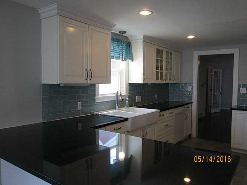23 Rosemere Dr East Providence, RI 02914