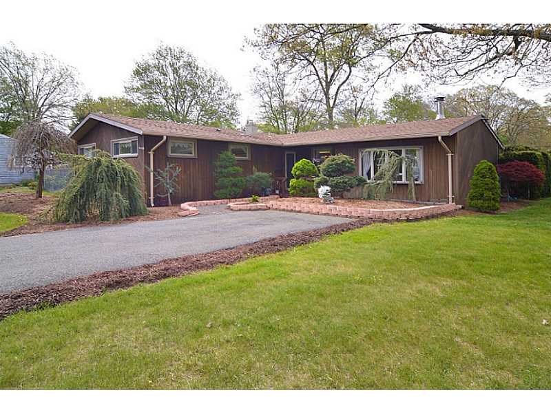 15 Timberland Dr, Riverside RI 02915
