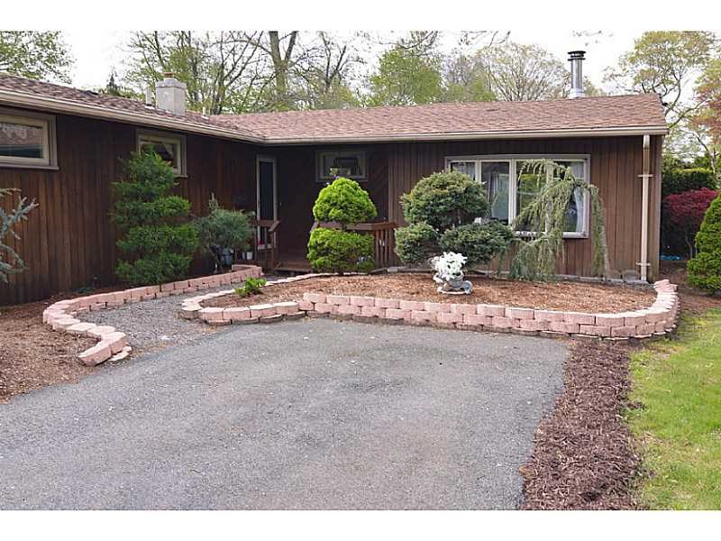 15 Timberland Dr, Riverside RI 02915