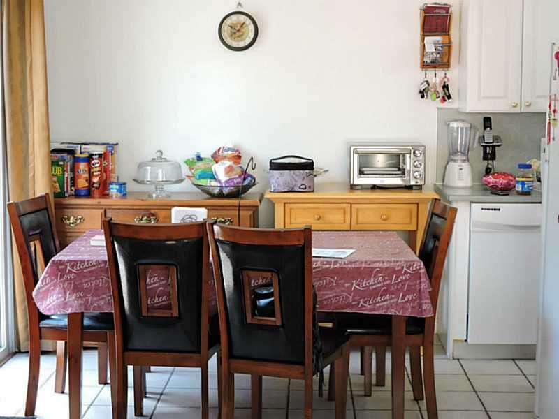 For Sale: 151 Willett Ave #APT 5 Riverside, RI 02915