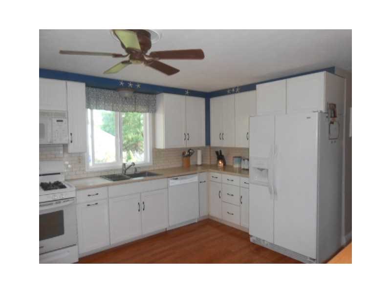 33 Sprague Ave Riverside, RI 02915