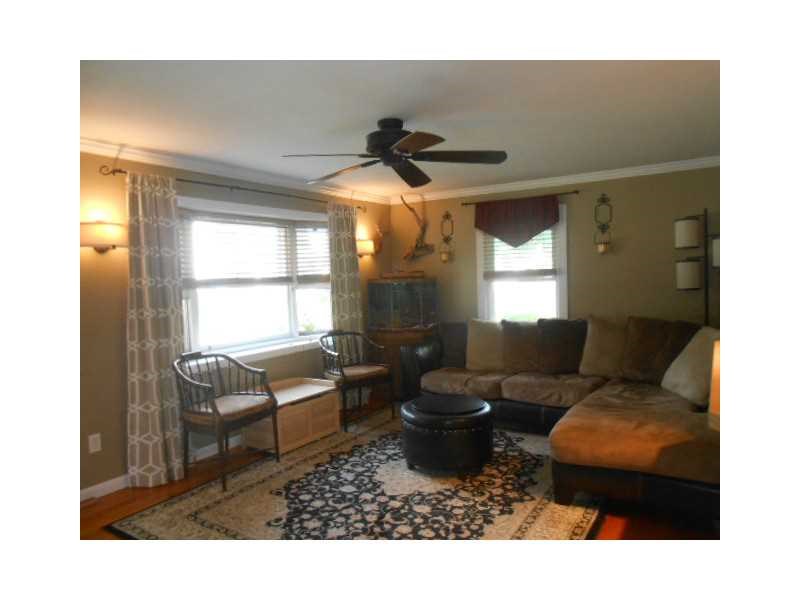 33 Sprague Ave Riverside, RI 02915
