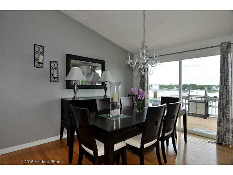 186 Riverside Dr