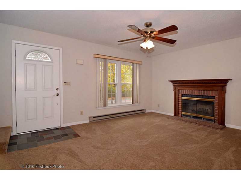 15 Wood Hollow Ln
