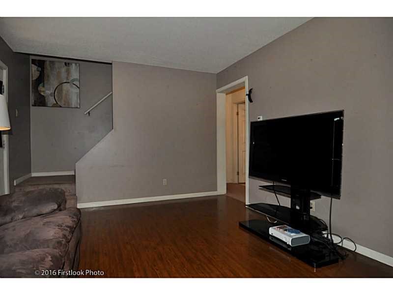 For Sale: 14 Riverwoods Ct #APT 14 Rumford, RI 02916