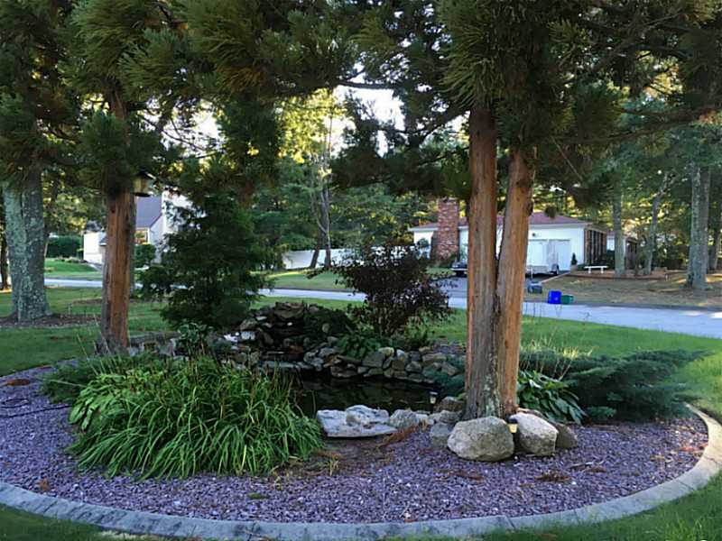 16 Beechnut Dr