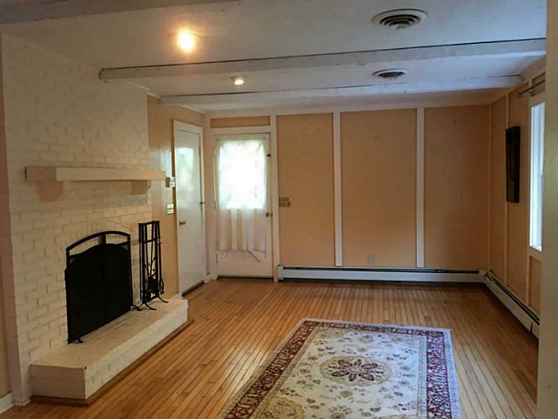 16 Beechnut Dr