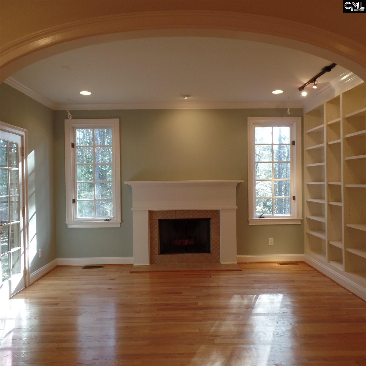 201 Rolling Creek Cir