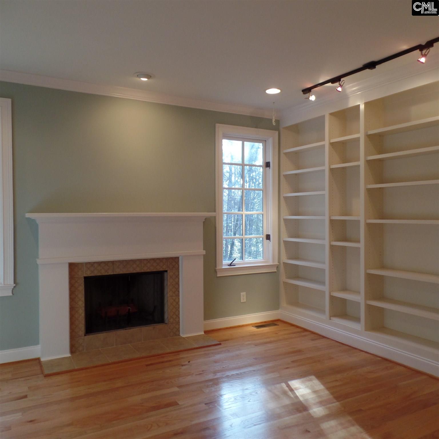 201 Rolling Creek Cir