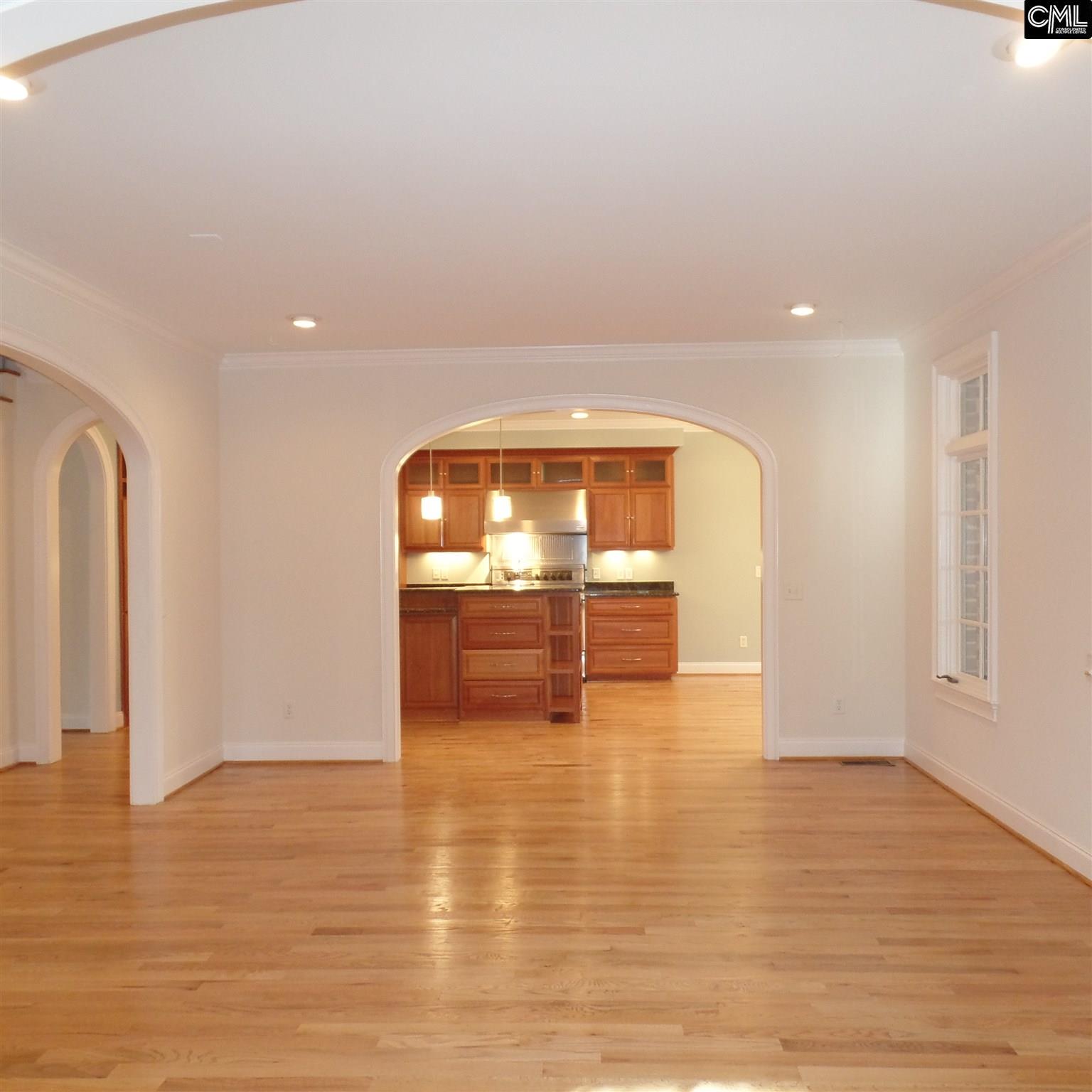 201 Rolling Creek Cir