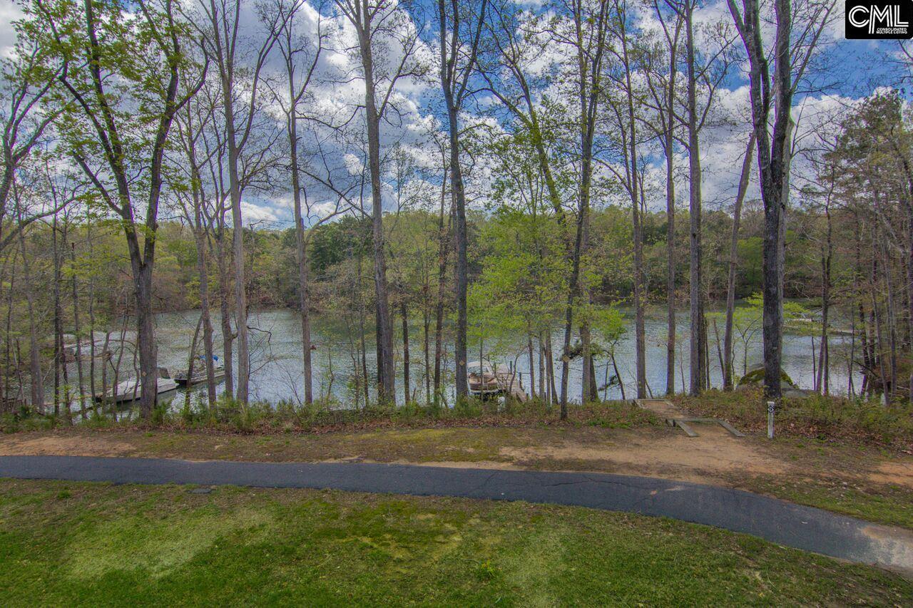 653 Pinnacle Way