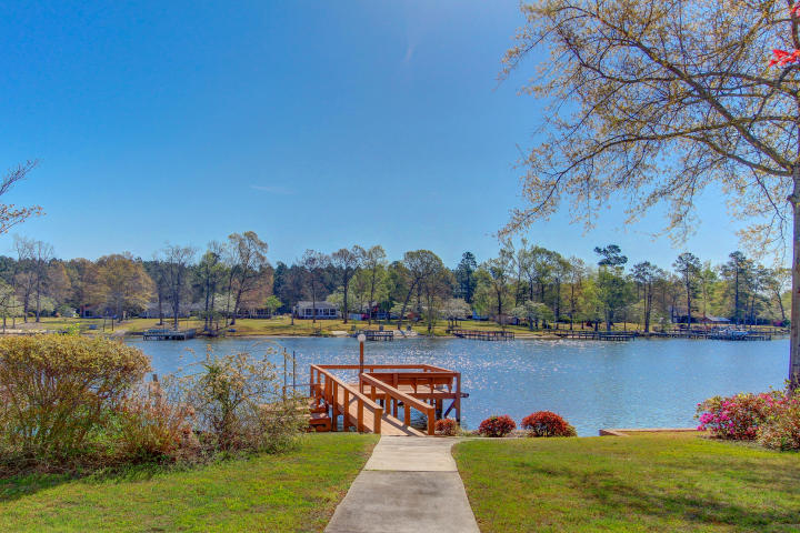 312 Broad River Dr