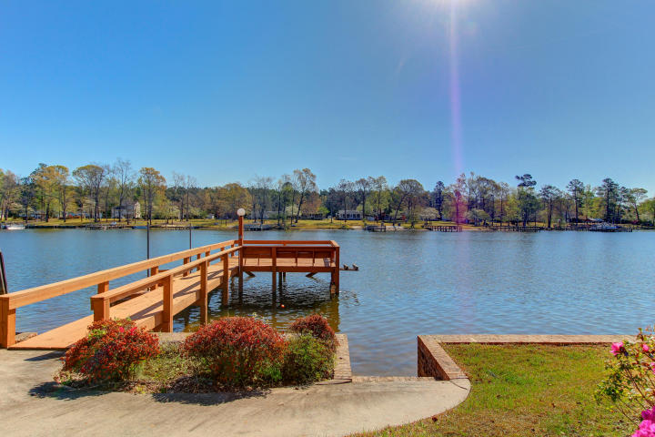 312 Broad River Dr