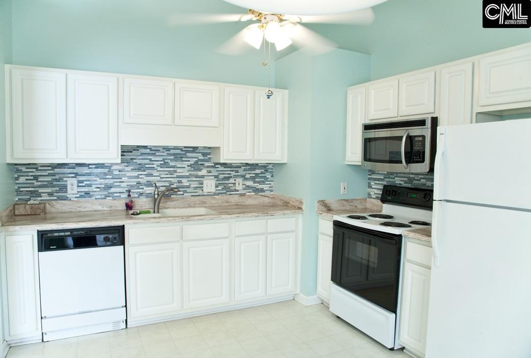 216 Pinebluff Ct