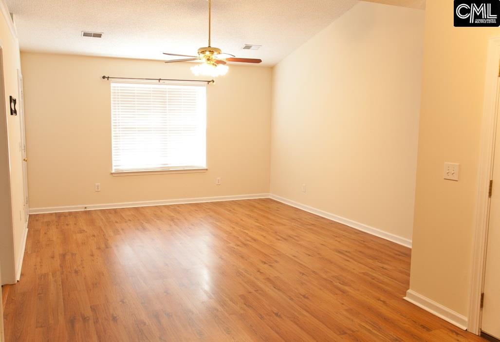 216 Pinebluff Ct