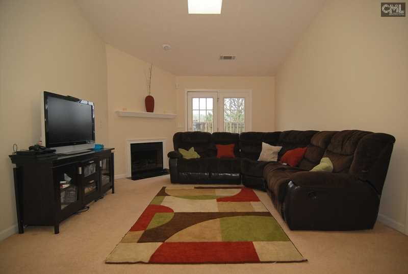 2 Cutlers Ct #B