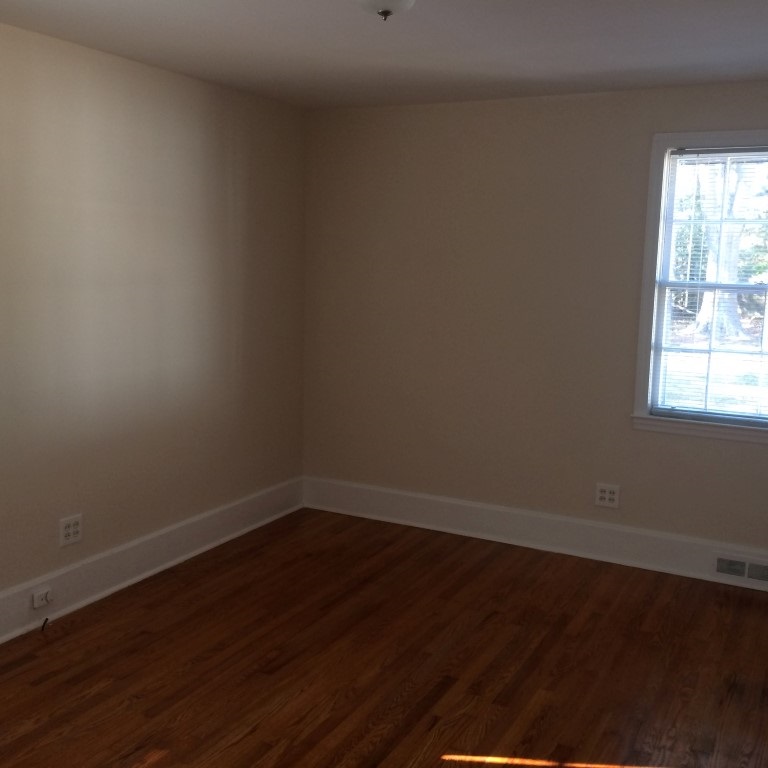 324 N Blackstock Rd