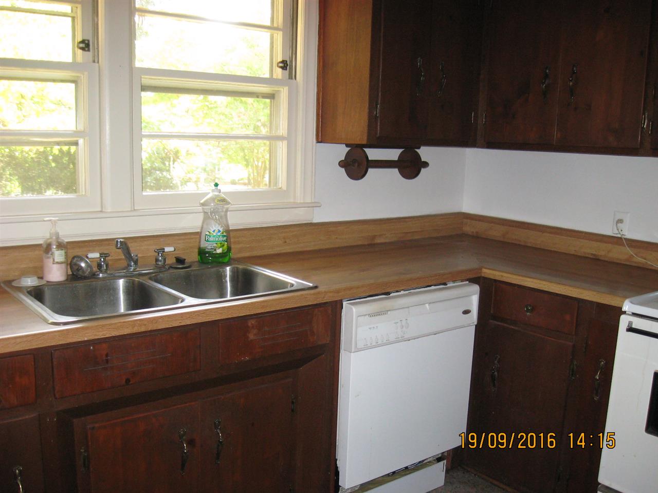 144 Old Petrie Rd