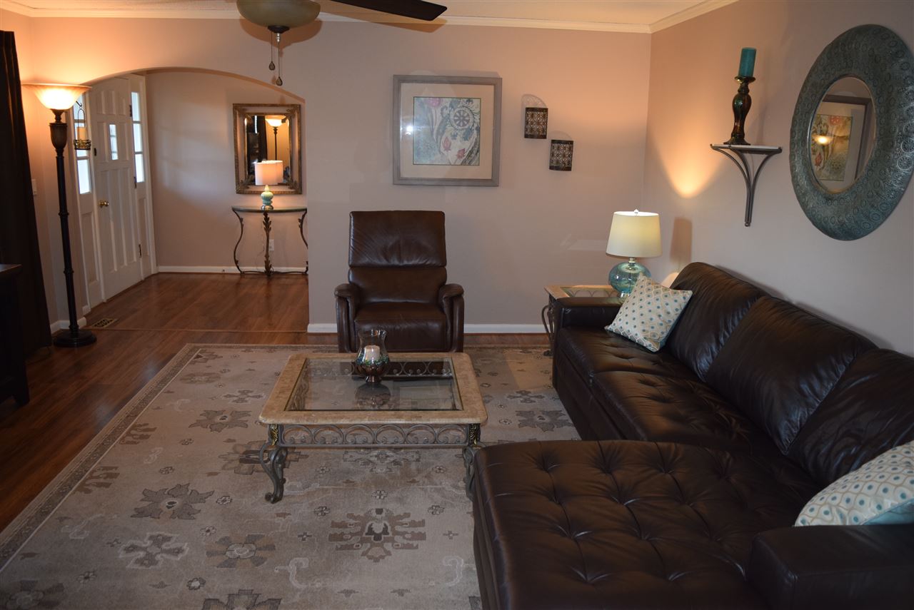 1305 Springdale Rd
