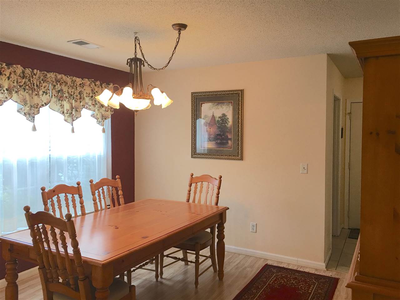 512 E Victor Hill Rd, Duncan SC 29334