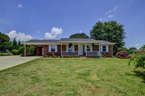 88 E Main St