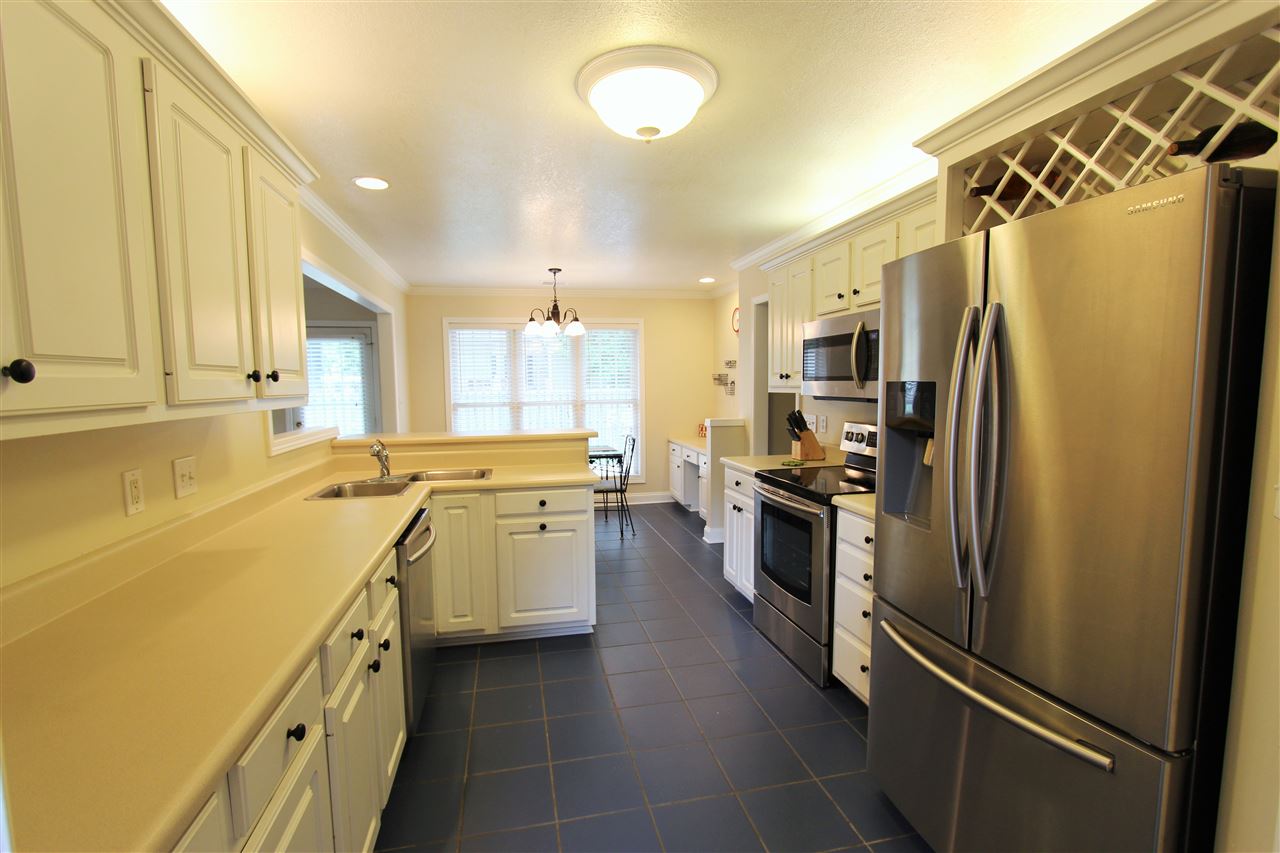 For Sale: 147 Bradford Crossing Dr Roebuck, SC 29376
