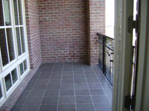 175 Concord St #304