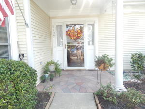 2437 Hansard Dr