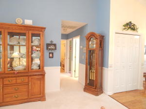 2437 Hansard Dr