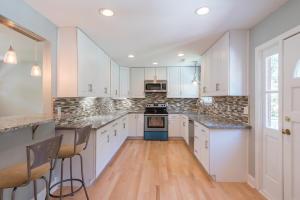 1712 Boone Hall Dr