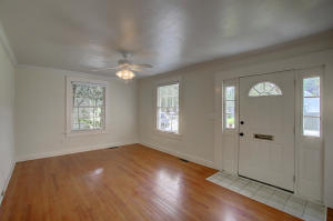 305 Tall Oak