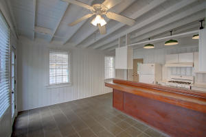 305 Tall Oak