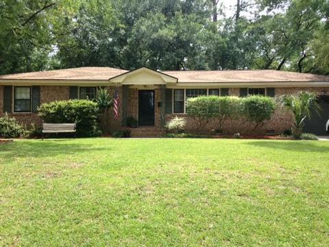 1228 Brookside Dr