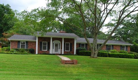 1228 Brookside Dr