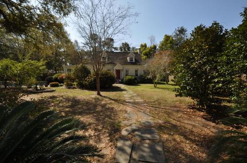 1860 Headquarters Plantation Dr