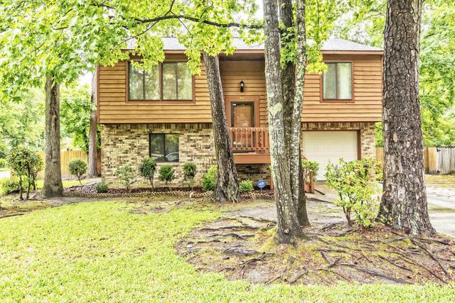 64 Peppertree Ln