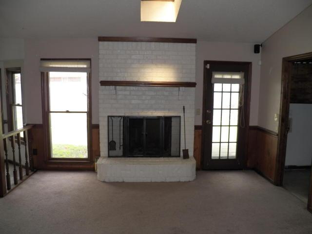 64 Peppertree Ln
