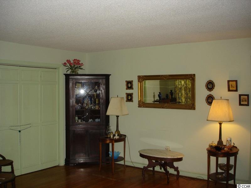 571 Black River Rd
