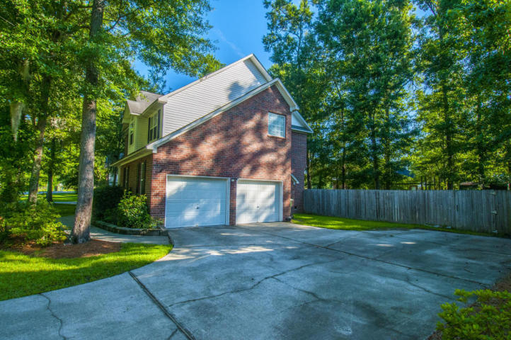 9073 Delancey Cir