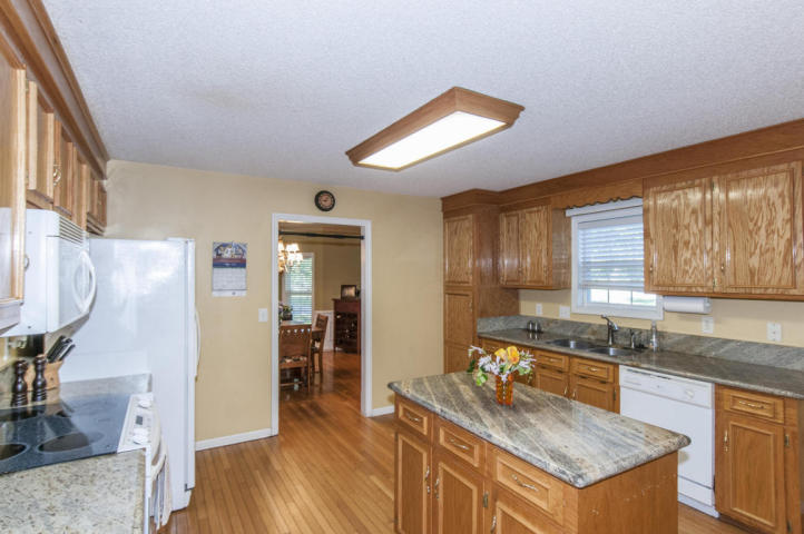 9073 Delancey Cir