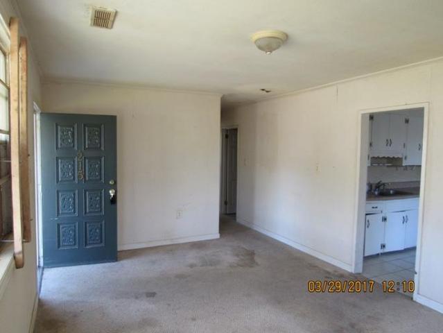 8793 Deerwood Dr
