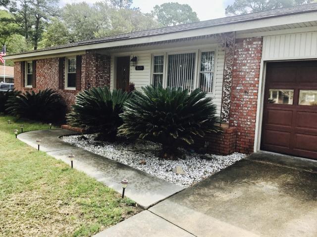 226 Dogwood Ave