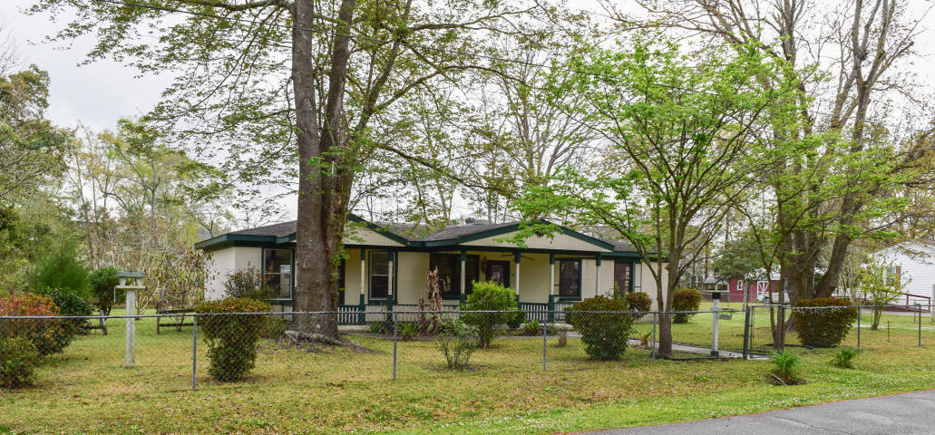 326 Lantana Dr