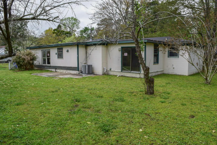 326 Lantana Dr
