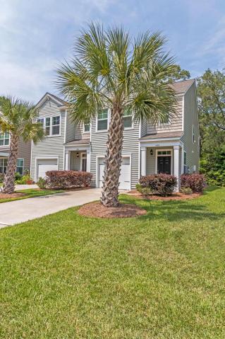 1511 Royal Colony Rd